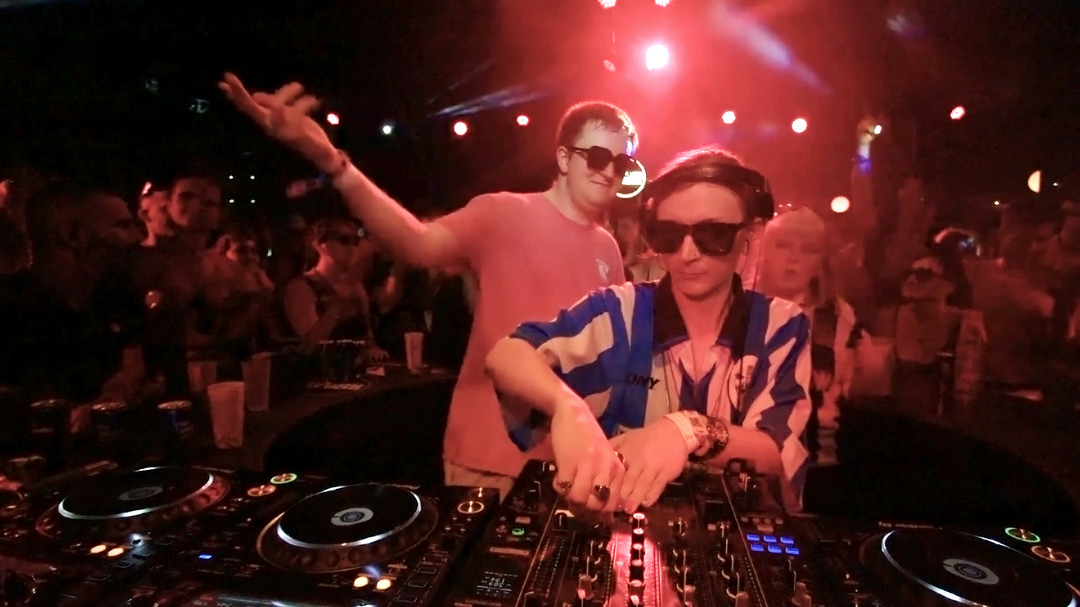 Photo of set aya b2b BFTT.