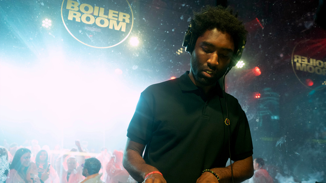 Photo of set Crash Tracy.