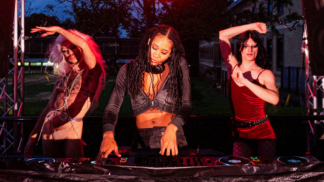 Photo of set Introspekt.