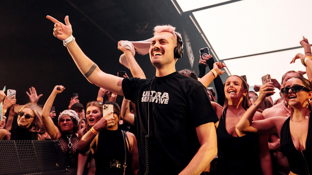 Photo of set Marlon Hoffstadt.