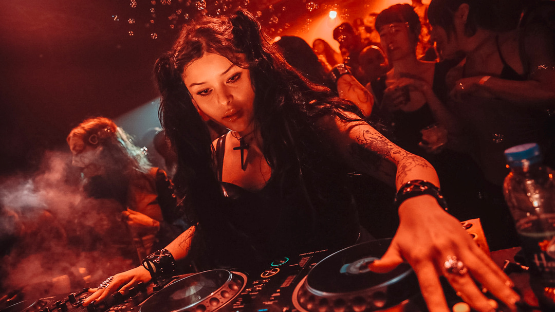 Photo of set myheartswet.