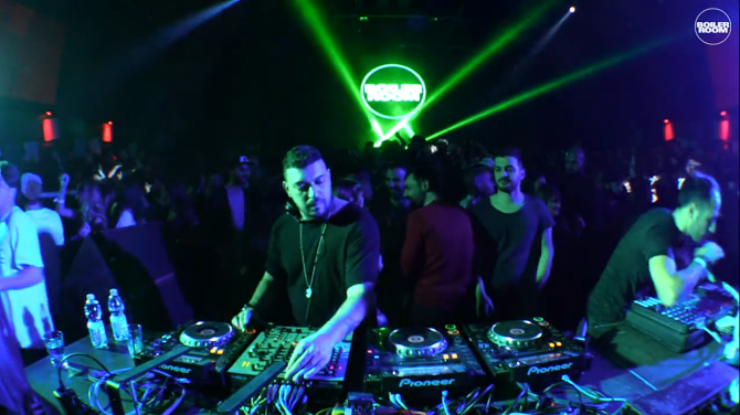 Photo of set Luigi Madonna.