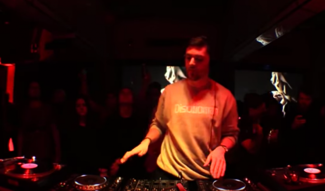 Photo of set Asquith.