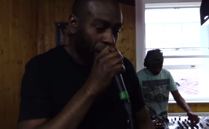 Photo of set Flowdan & Guests.