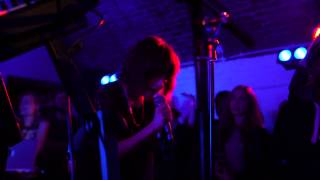 Photo of set CHVRCHES.