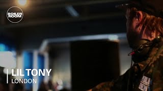 Photo of set Lil' Tony.