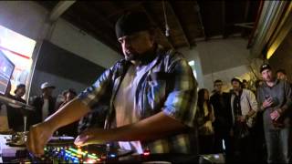 Photo of set DJ Romes.