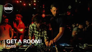 Photo of set Get A Room!.