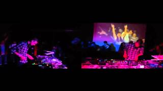 Photo of set Icicle.