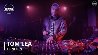 Photo of set Tom Lea.