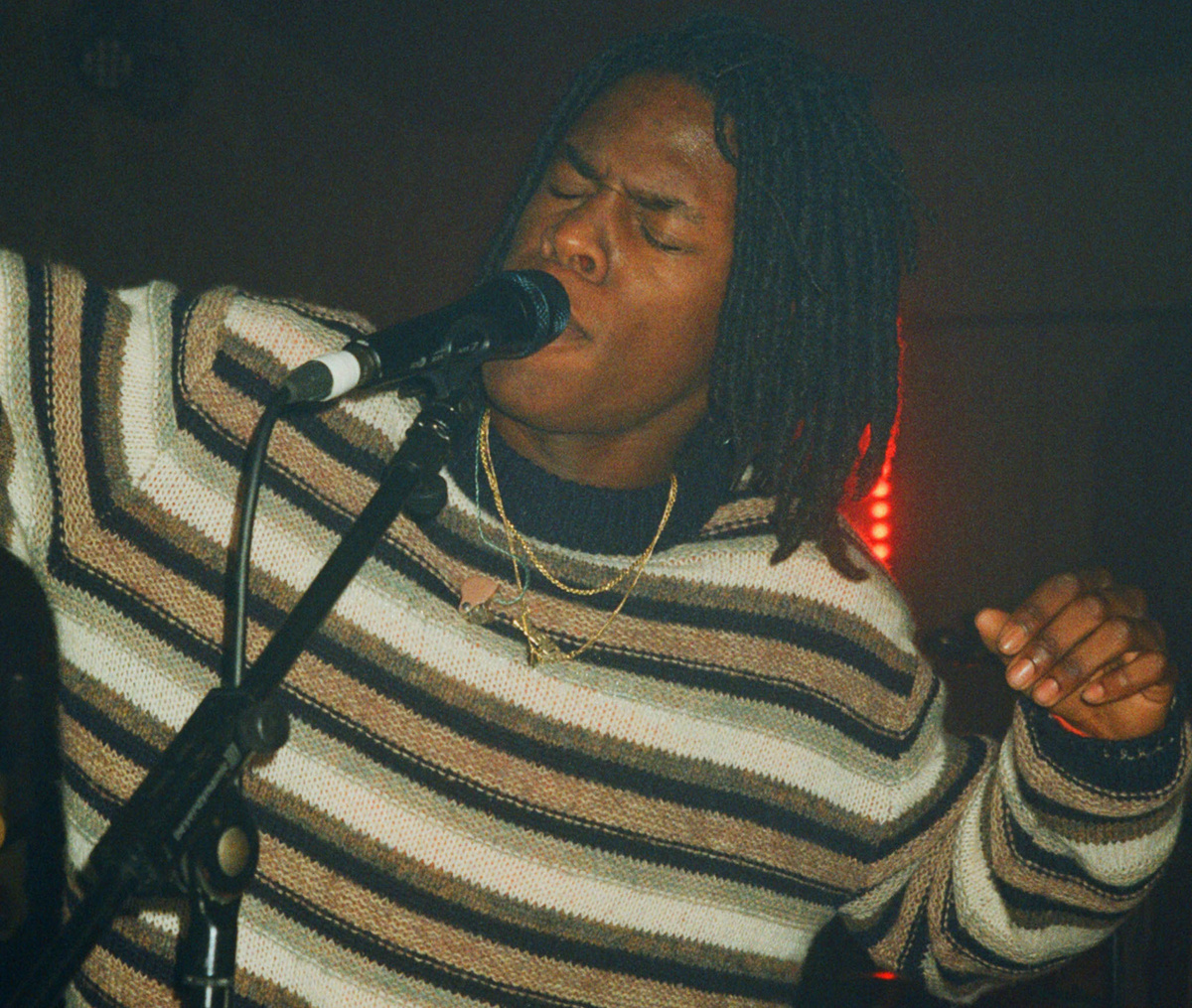Photo of set Daniel Caesar.