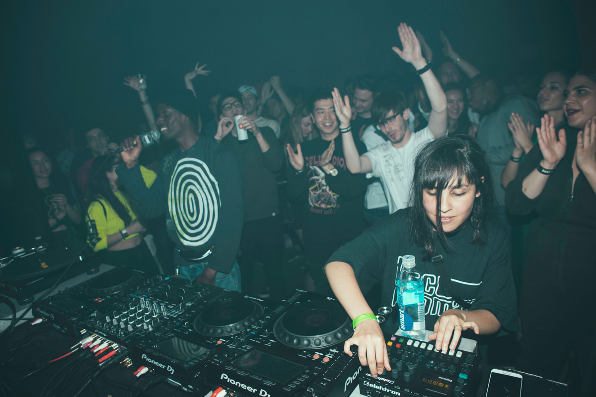 Photo of set Bergsonist.