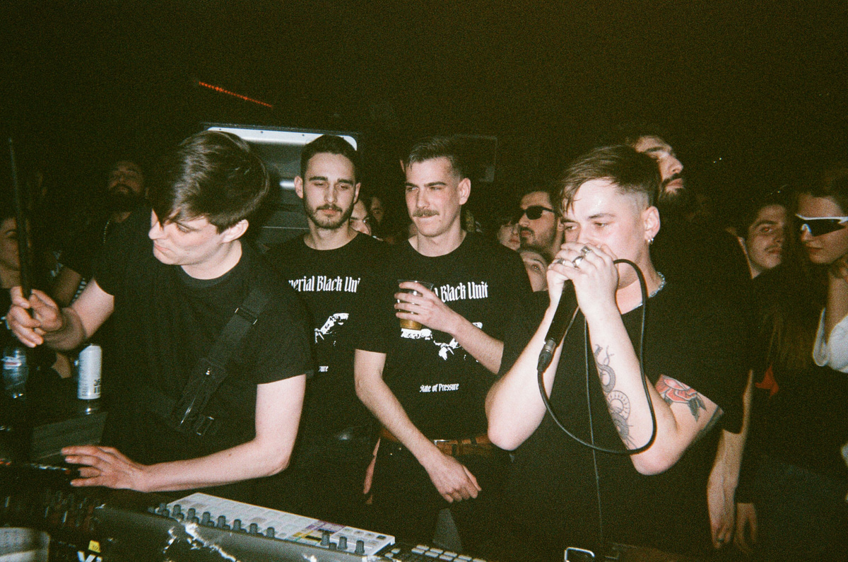 Photo of set Imperial Black Unit.