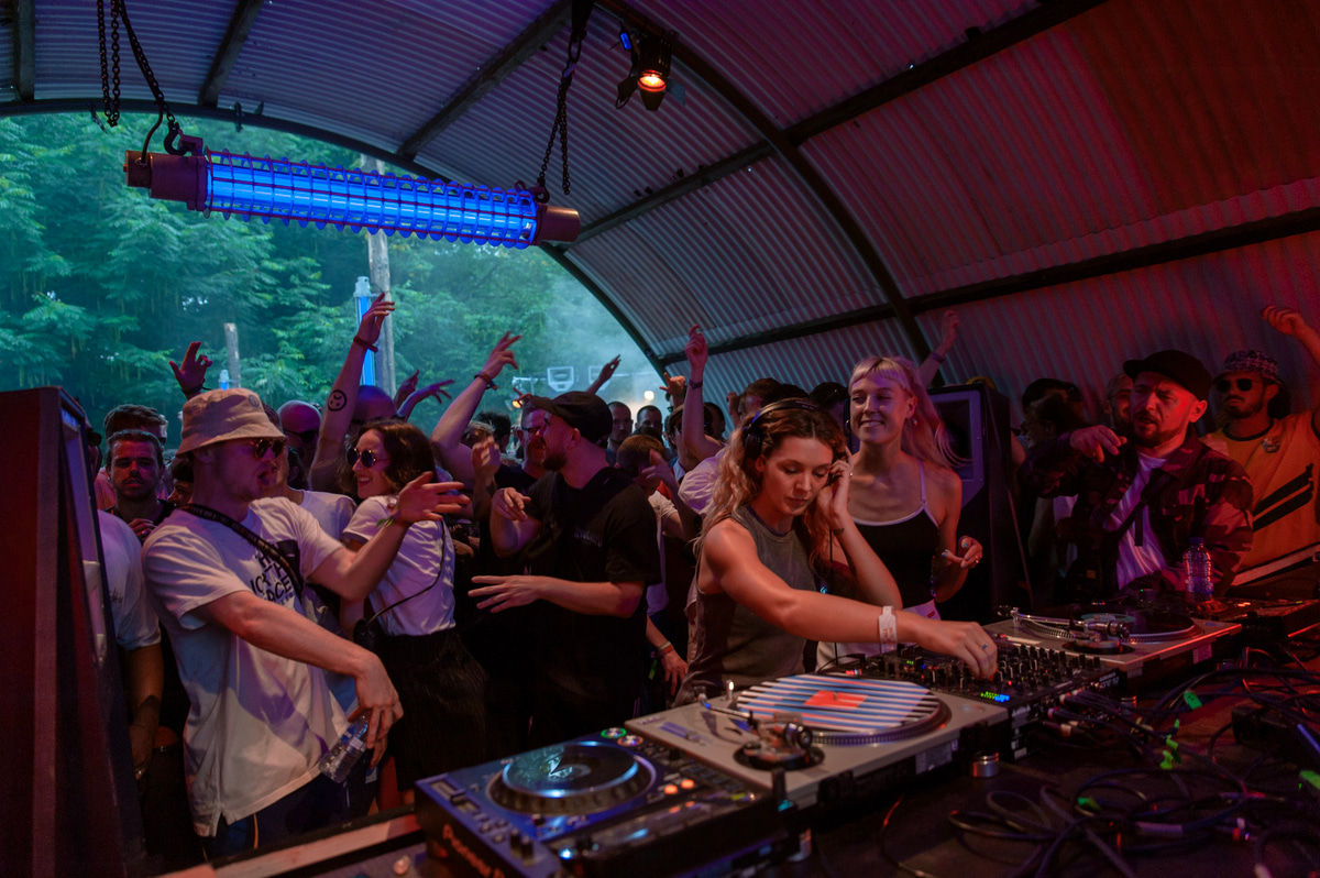 Photo of set Darwin & re:ni.