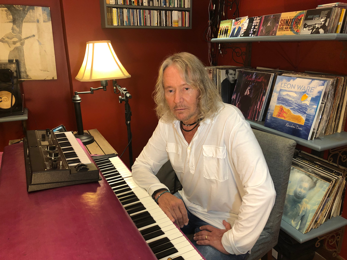 Photo of set Marcos Valle.