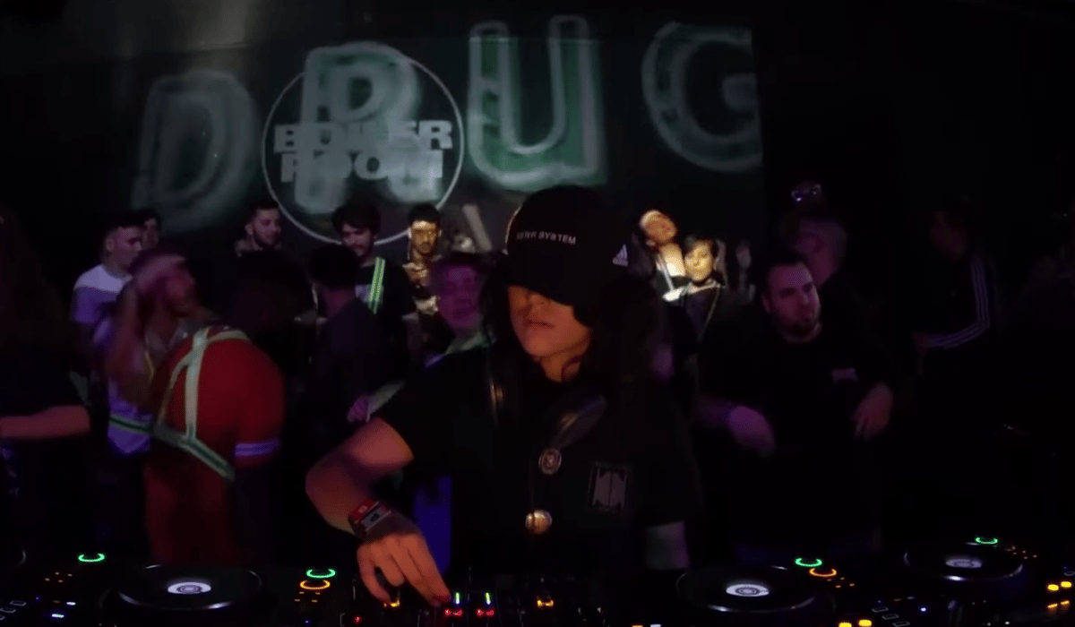 Photo of set Jonny from Space b2b Sister System.