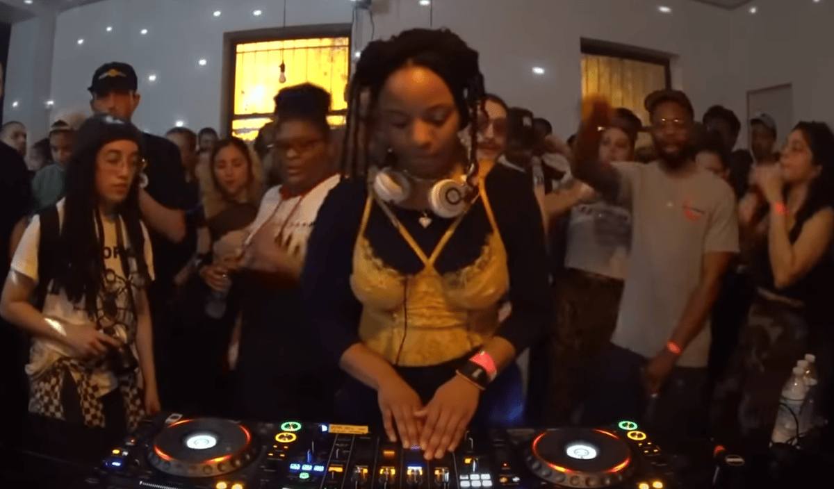 Photo of set Neon Nuckles.