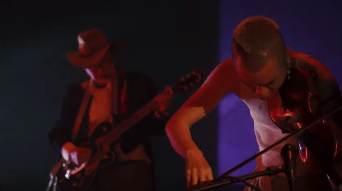 Photo of set OHYUNG & Lorin Roser.