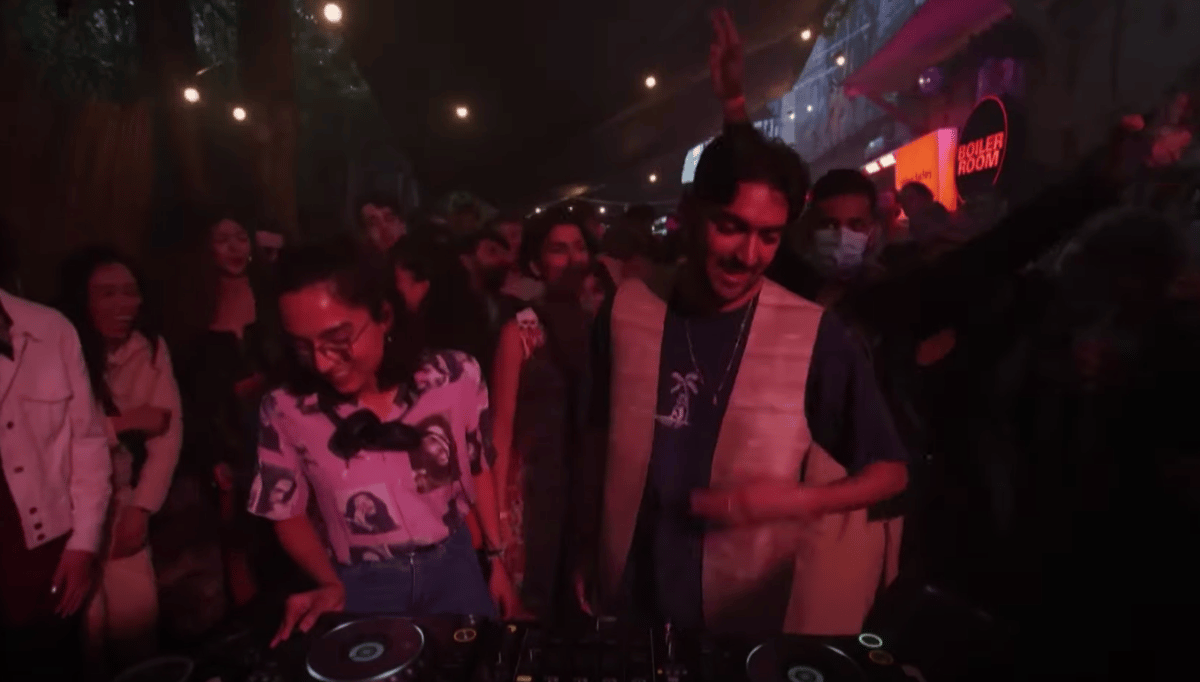 Photo of set Rohan Rakhit b2b Saachi.