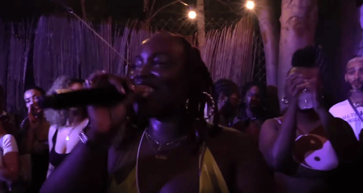 Photo of set Elheist.