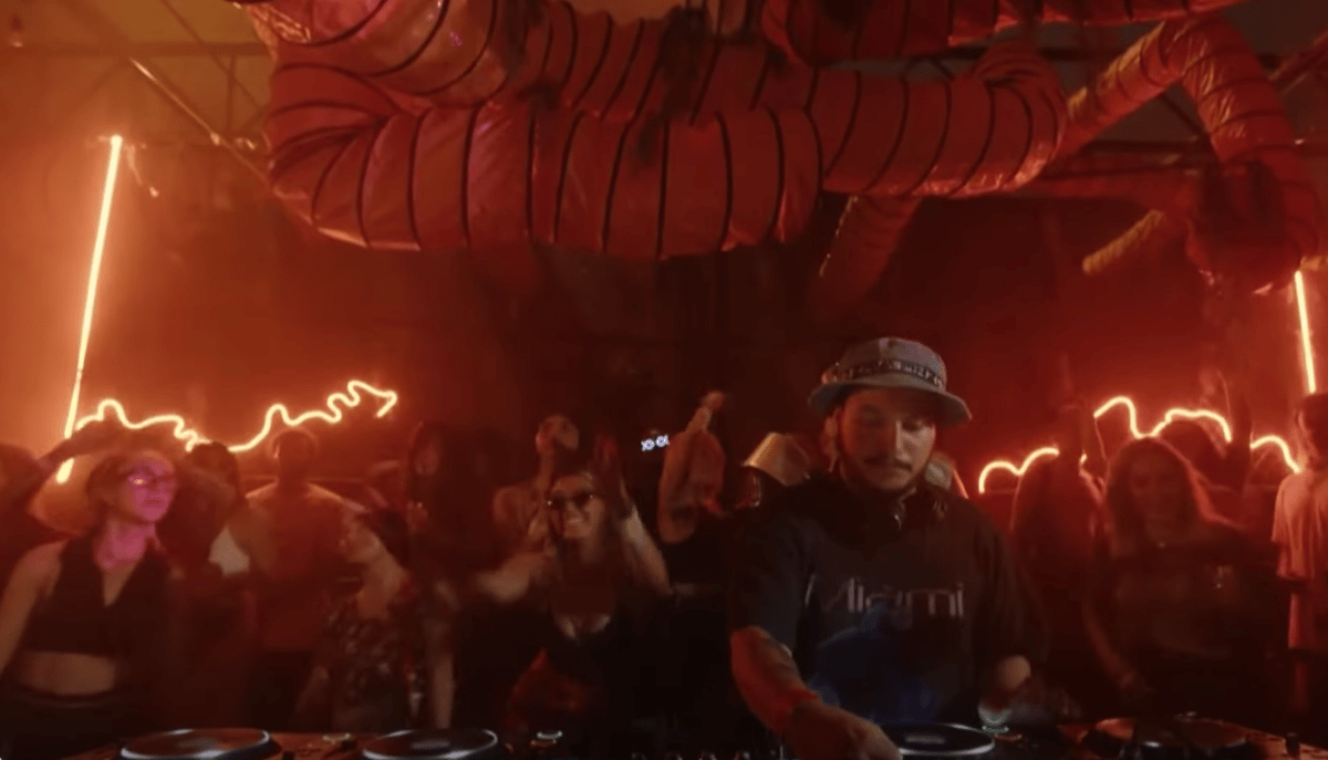 Photo of set Jonny From Space.