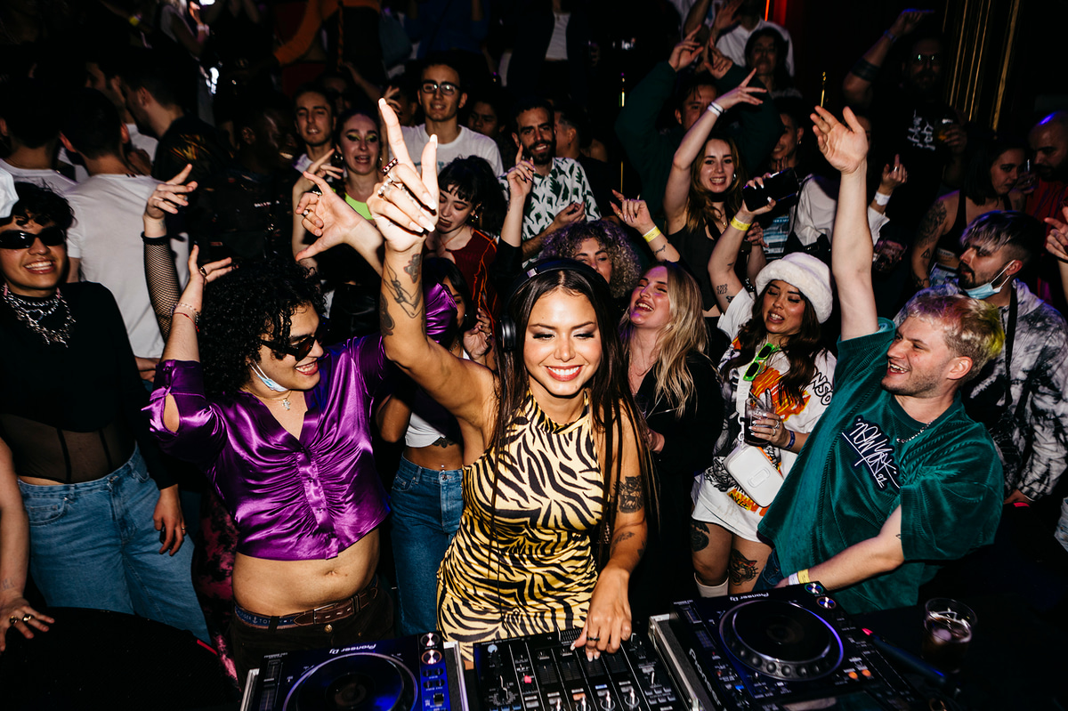 Photo of set Ms Nina presents "Cocinando Con La Nina".