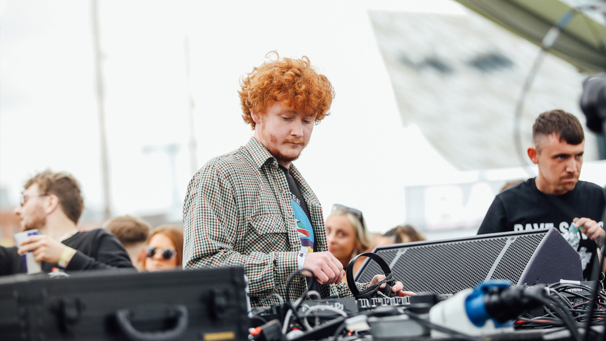 Photo of set Brién.