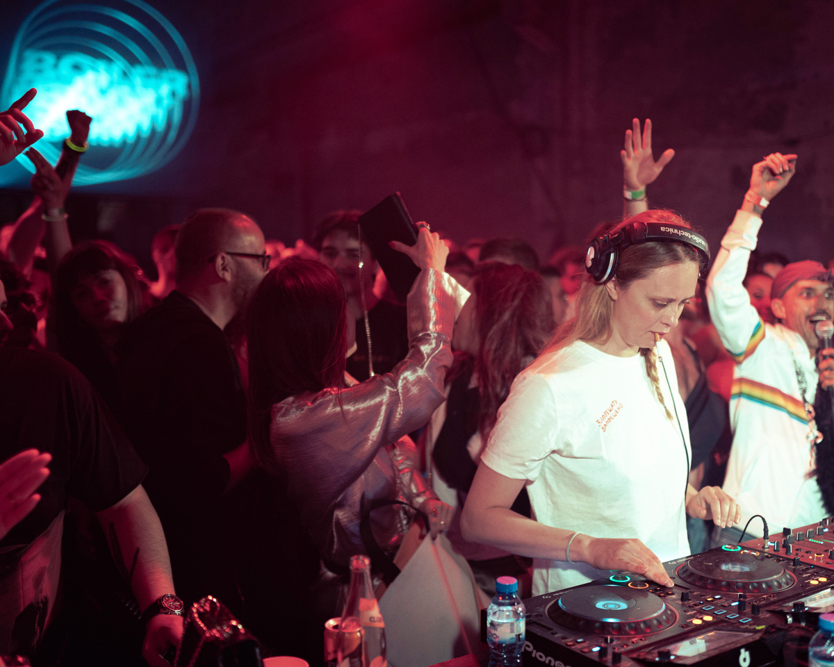 Photo of set Dasha Rush.