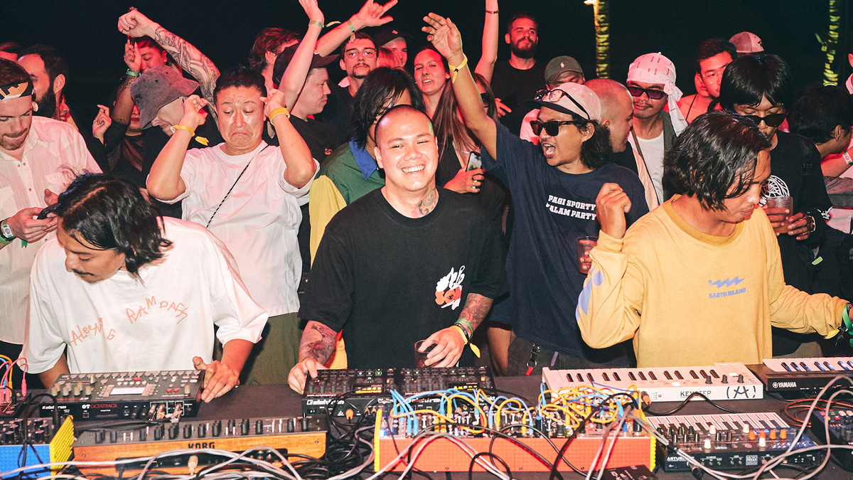 Photo of set Fraktal.