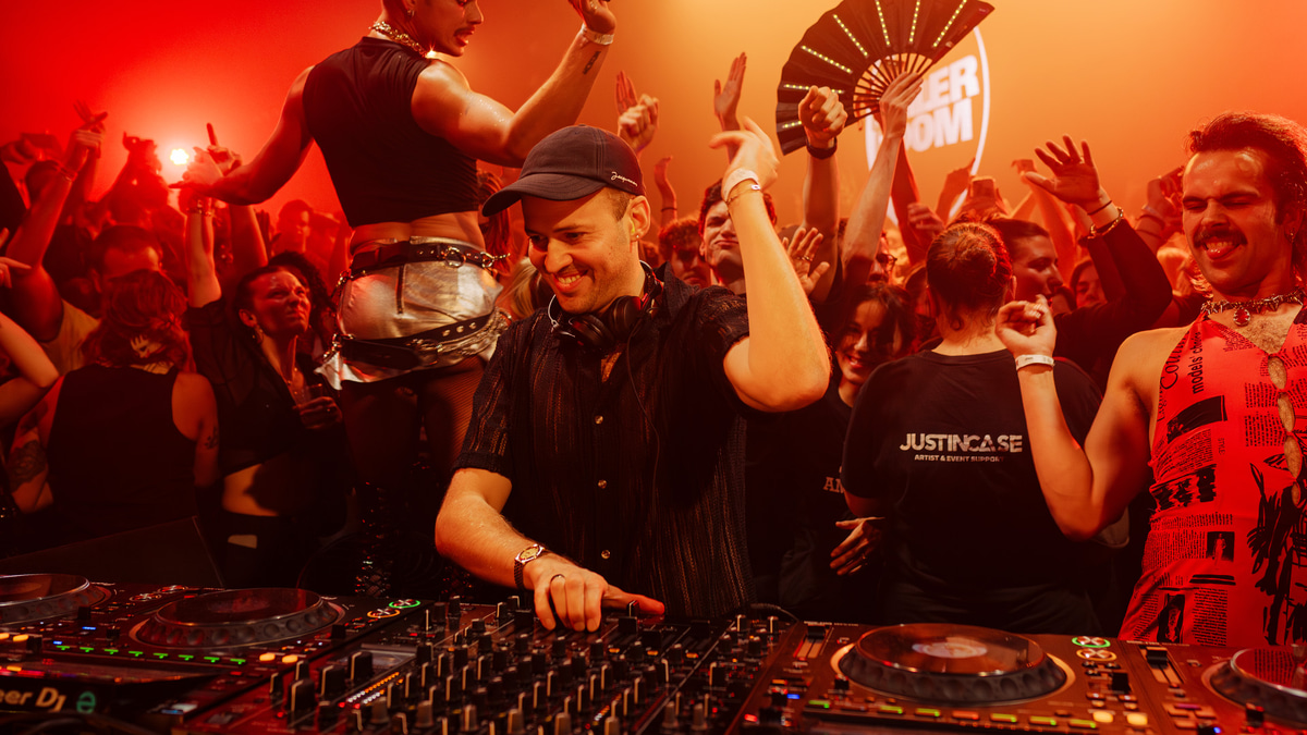 Photo of set Job Jobse.