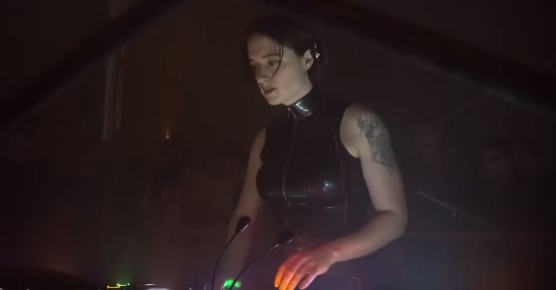 Photo of set Kilbourne.