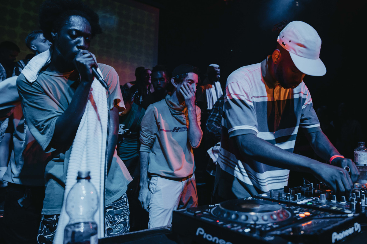 Photo of set Kwam.e.