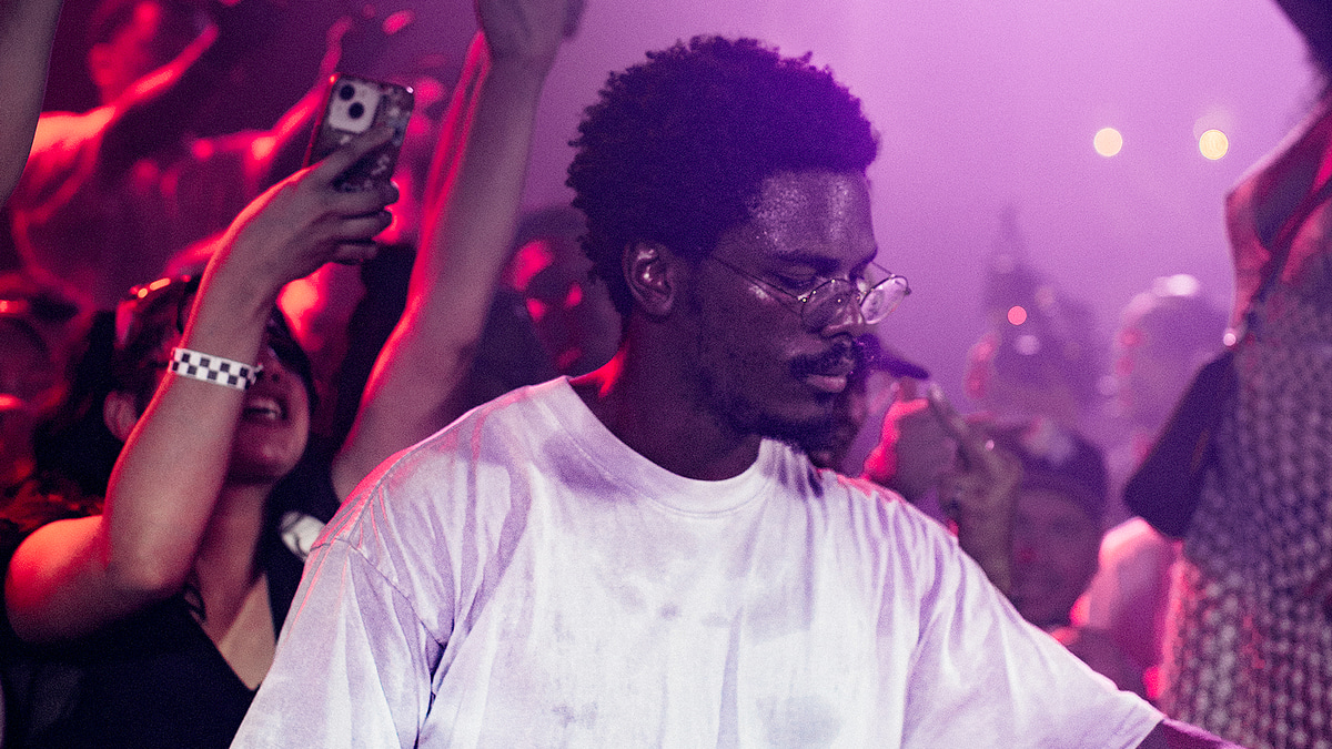 Photo of set Stonie Blue.