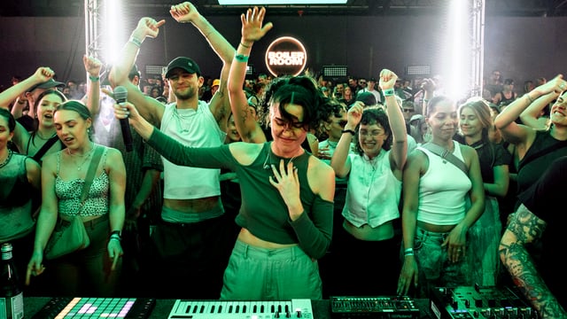 Pretty Girl-profile-image